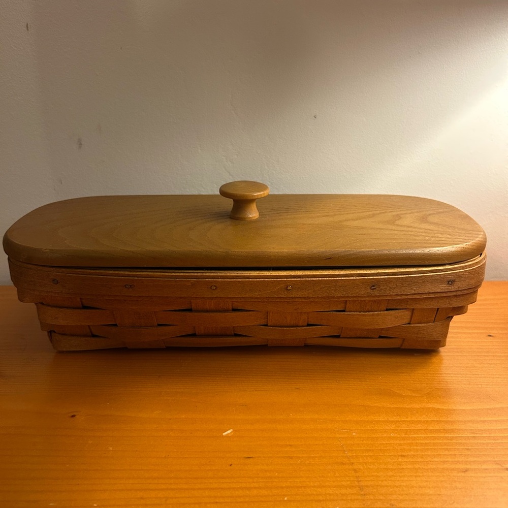 Vintage 1997 Longaberger Bread Basket with KS Lanam Wood Lid GUC